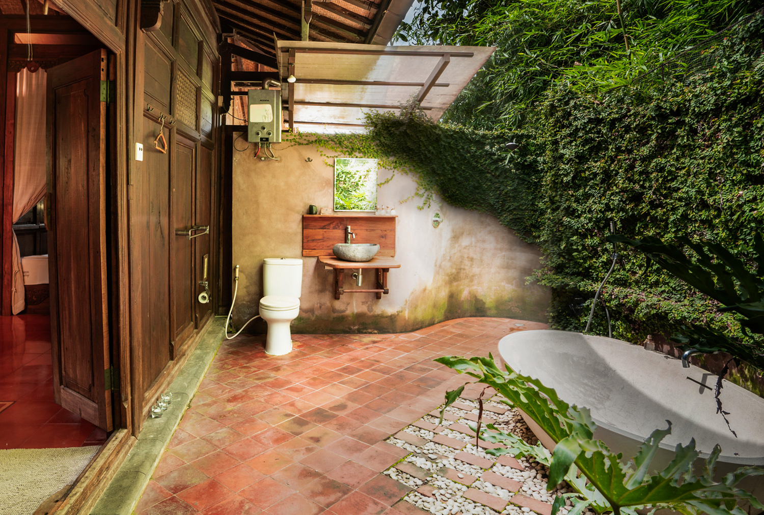 Outdoor Bathroom Yabbiekayu Eco-Resort